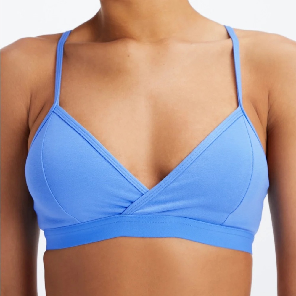 Fabletics Live-In Racerback Bralette NWT